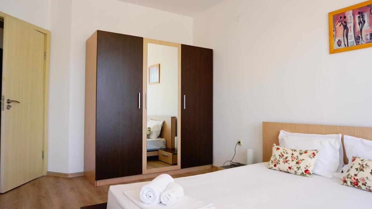 Apartment Marina Residence - Апартамент Марина Резидънс Kavarna Luaran gambar