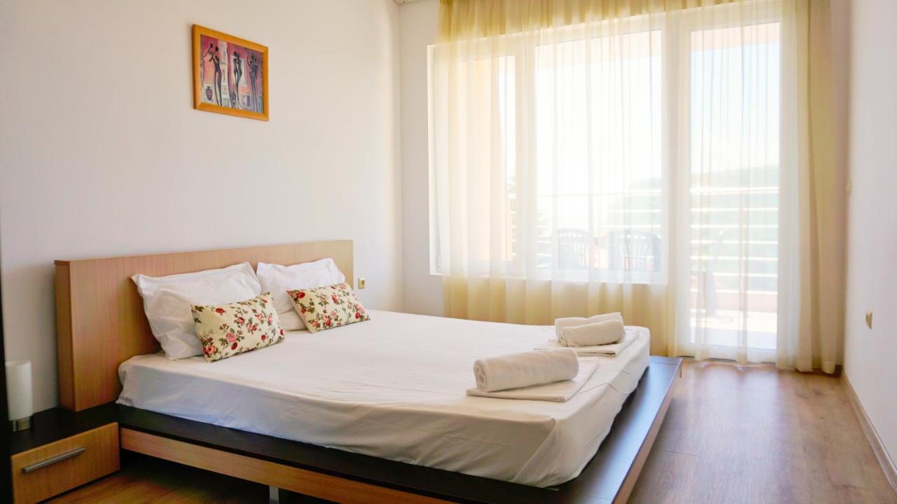 Apartment Marina Residence - Апартамент Марина Резидънс Kavarna Luaran gambar