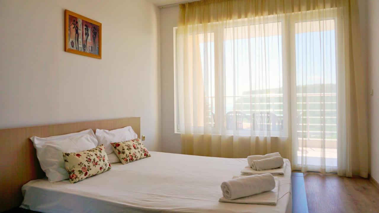 Apartment Marina Residence - Апартамент Марина Резидънс Kavarna Luaran gambar